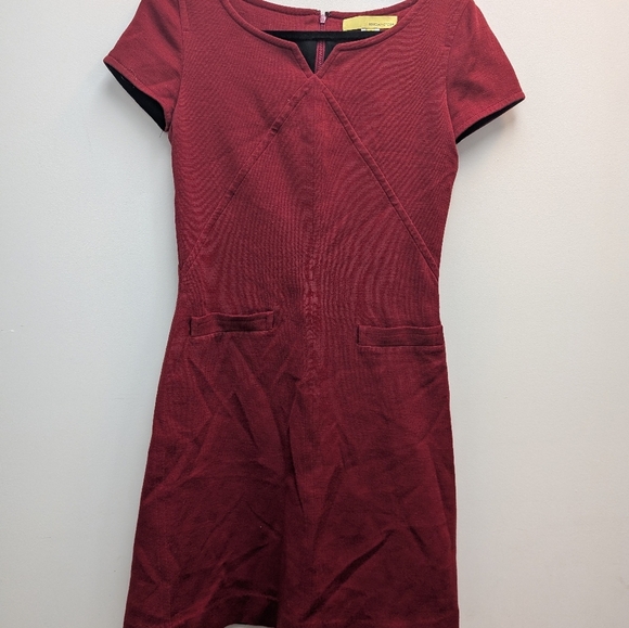 Tevrow + Chase Wool-Blend Burgundy Mini Dress | Size 2 | Made in Canada - Picture 7 of 7
